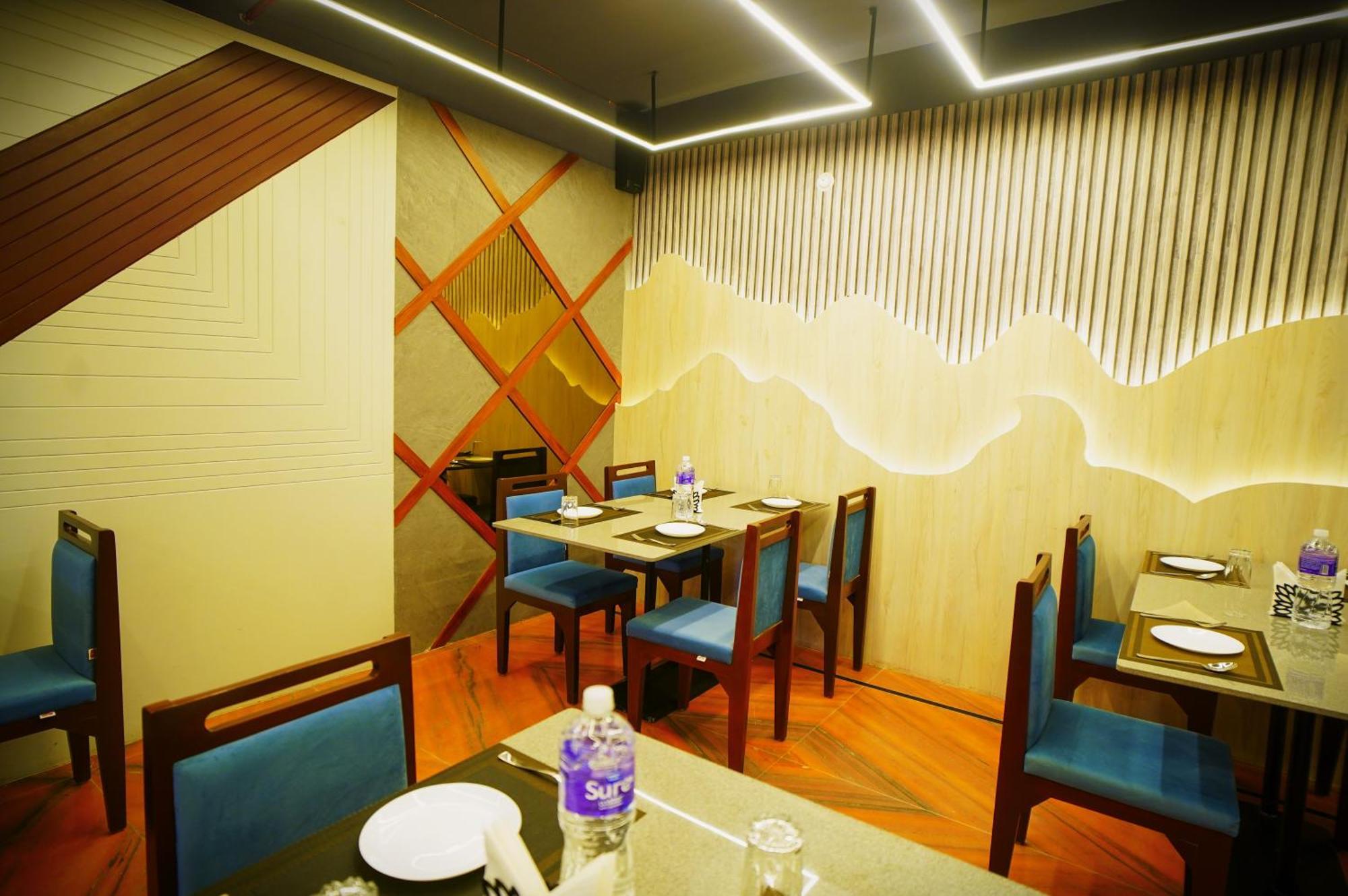 Hotel Rama Gorakhpur Εξωτερικό φωτογραφία