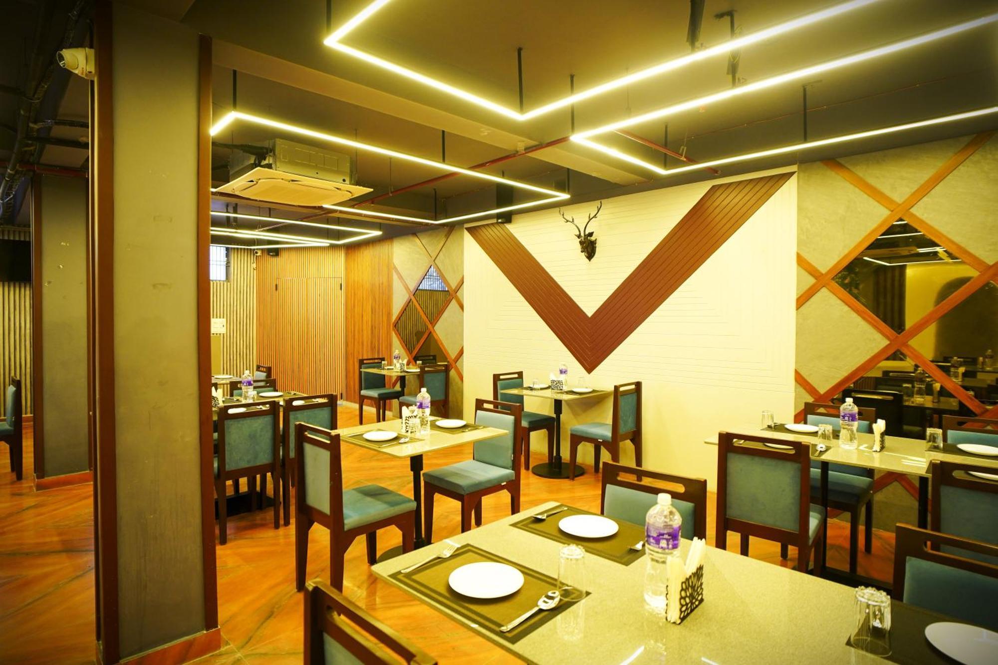 Hotel Rama Gorakhpur Εξωτερικό φωτογραφία