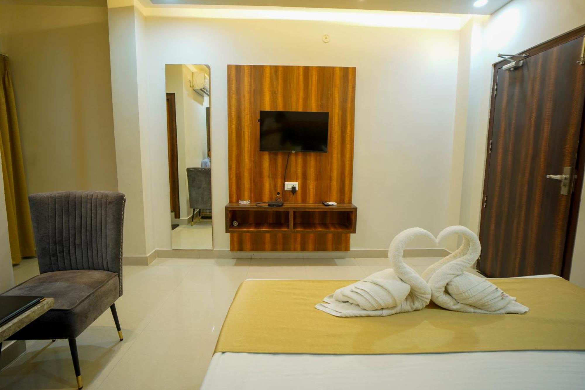 Hotel Rama Gorakhpur Εξωτερικό φωτογραφία