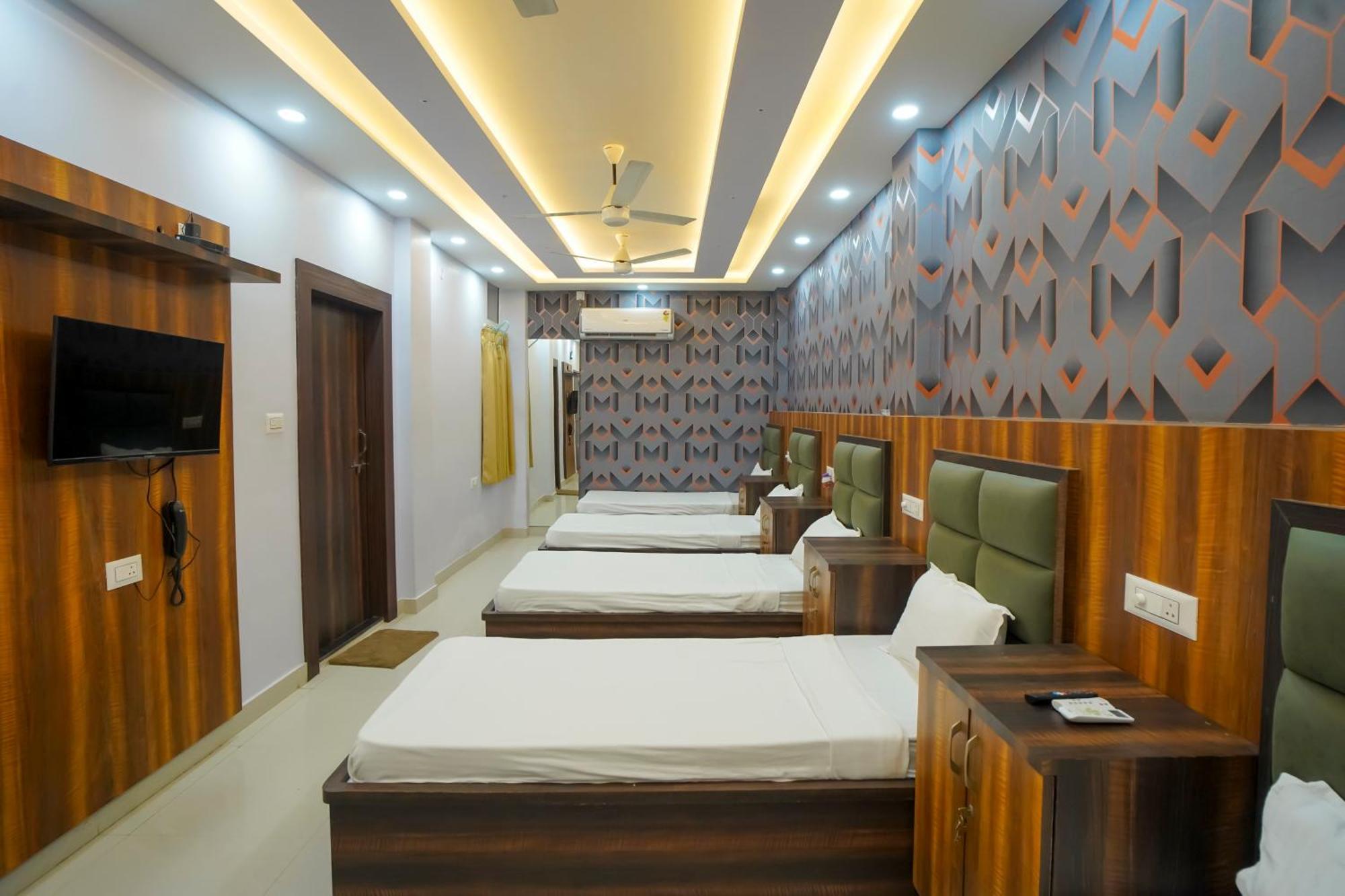 Hotel Rama Gorakhpur Εξωτερικό φωτογραφία