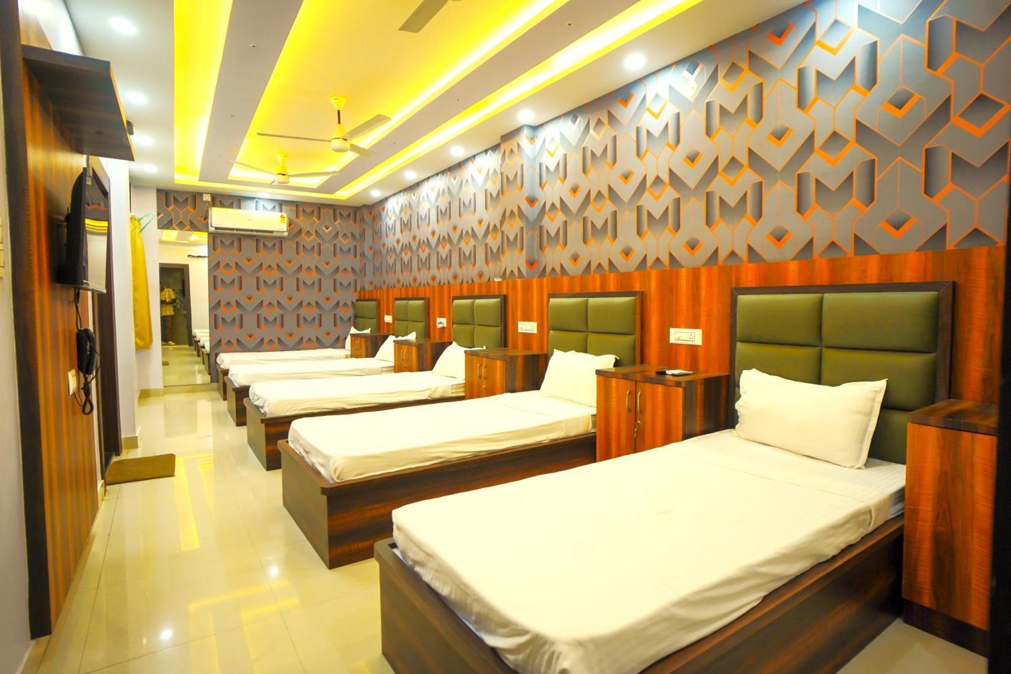 Hotel Rama Gorakhpur Εξωτερικό φωτογραφία